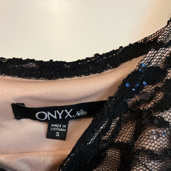 Onyx Nite Lace Sequin Tank - Picture 5 of 5